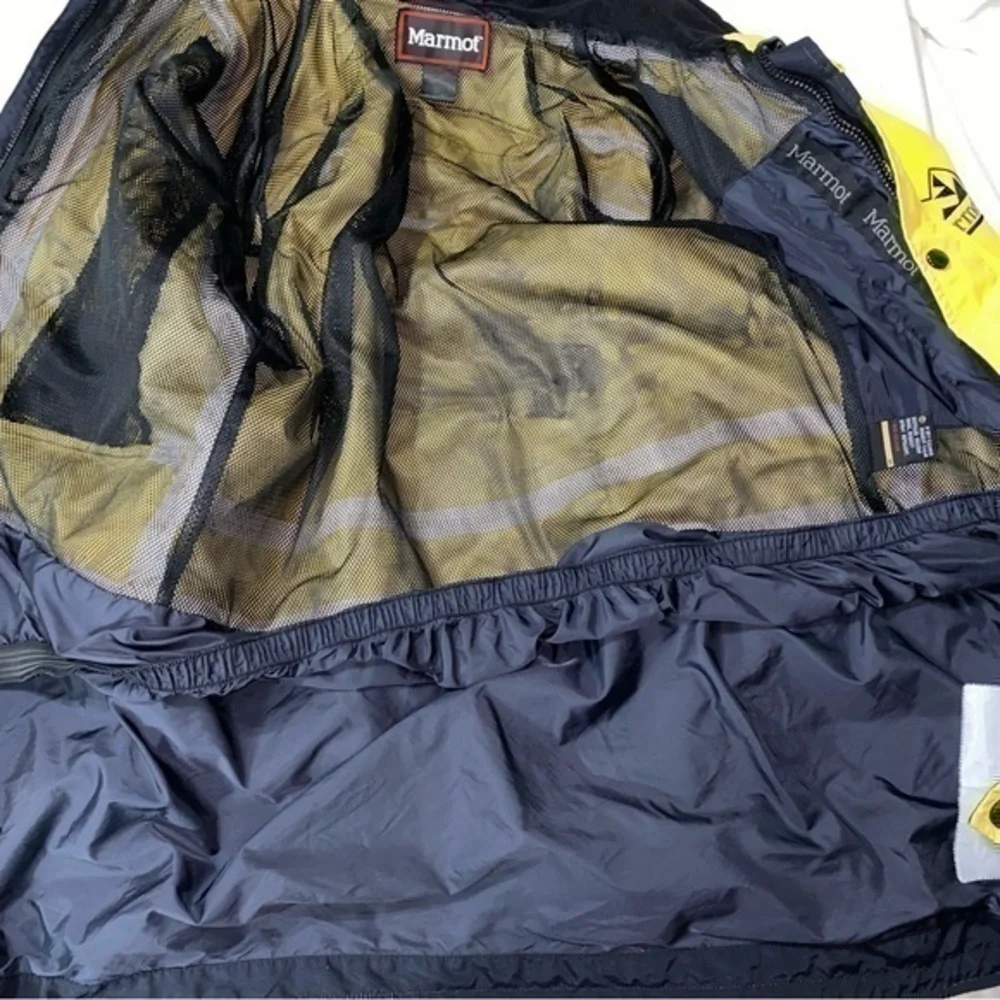 Marmot Men’s Size M Yellow Black Goretex Performance Shell Coat Jacket - Picture 7 of 9